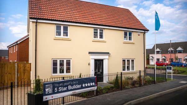 Lovell Homes Walsham le Willows Showcase Video © Leo Hillier