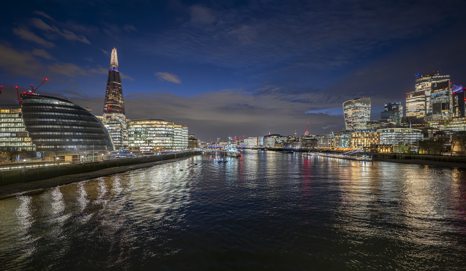 River Thames at night © Leo Hillier