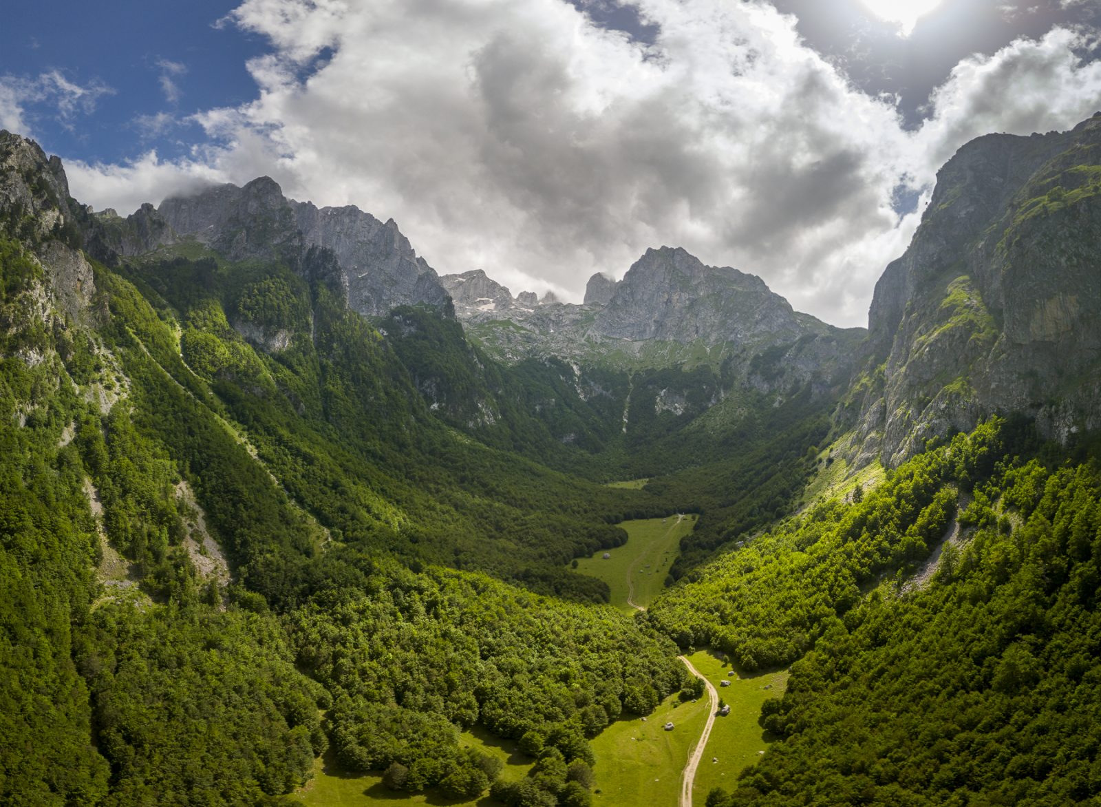 Grebaje Valley Montenegro © Leo Hillier