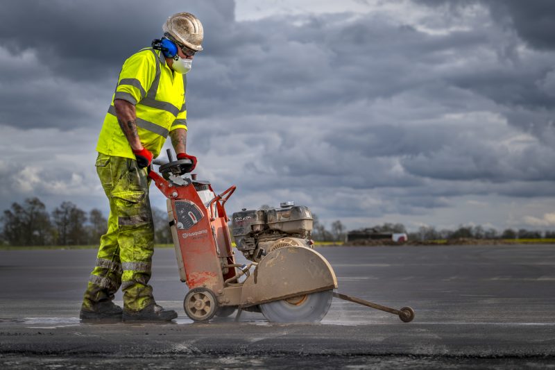 Asphalt Saw Cutting © Leo Hillier